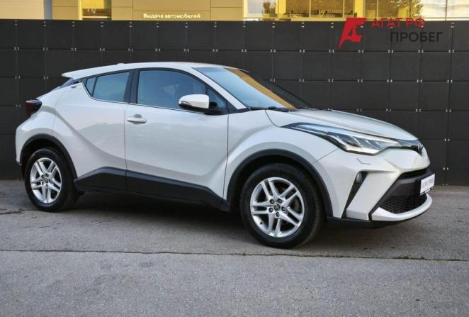 Toyota C-HR I Рестайлинг с пробегом 2021 года, цена 2 650 000 рублей, 93617 км, внедорожник, Автокод Объявления