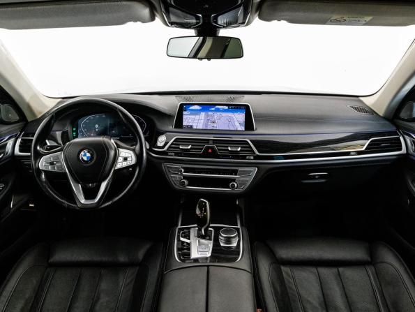 BMW 7 серии VI (G11/G12) Рестайлинг с пробегом 2019 года, цена 4 206 510 рублей, 268000 км, седан, Автокод Объявления