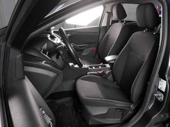 Ford Focus III Рестайлинг с пробегом 2015 года, цена 1 049 000 рублей, 119283 км, хэтчбек, Автокод Объявления
