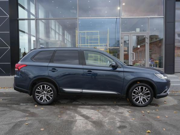 Mitsubishi Outlander III Рестайлинг 2 с пробегом 2017 года, цена 1 880 000 рублей, 196570 км, внедорожник, Автокод Объявления