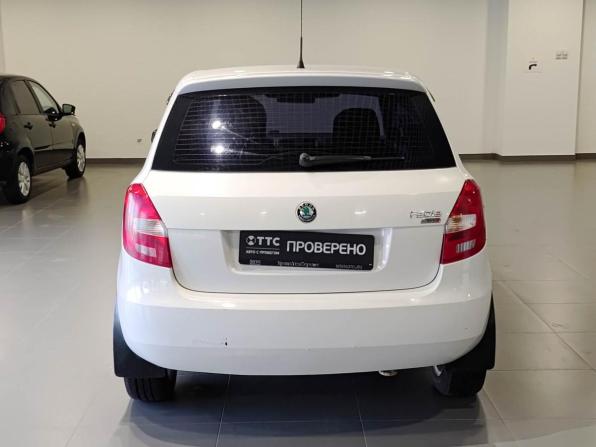 Skoda Fabia II Рестайлинг с пробегом 2011 года, цена 735 000 рублей, 153213 км, хэтчбек, Автокод Объявления