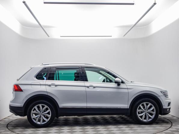 Volkswagen Tiguan II с пробегом 2016 года, цена 2 129 800 рублей, 157217 км, внедорожник, Автокод Объявления