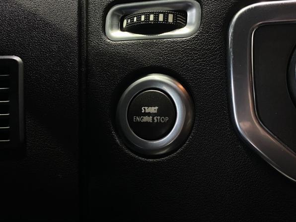 Land Rover Discovery IV Рестайлинг с пробегом 2013 года, цена 2 349 900 рублей, 241000 км, внедорожник, Автокод Объявления