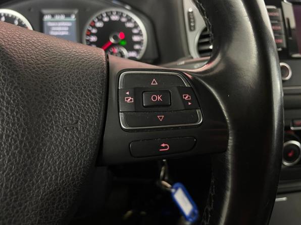 Volkswagen Tiguan I Рестайлинг с пробегом 2011 года, цена 1 095 000 рублей, 257112 км, внедорожник, Автокод Объявления