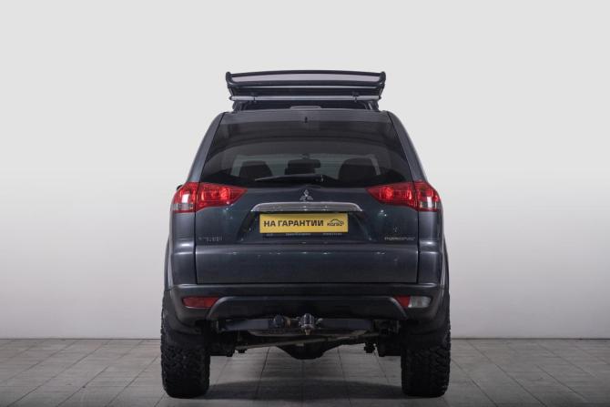 Mitsubishi Pajero Sport II Рестайлинг с пробегом 2014 года, цена 2 449 000 рублей, 215000 км, внедорожник, Автокод Объявления