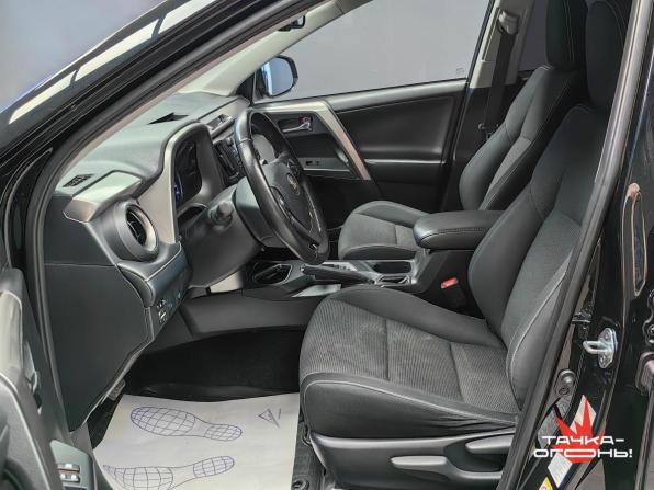 Toyota RAV4 IV (XA40) Рестайлинг с пробегом 2017 года, цена 2 378 000 рублей, 136000 км, внедорожник, Автокод Объявления