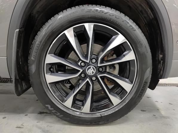 Skoda Kodiaq I Рестайлинг с пробегом 2023 года, цена 3 990 000 рублей, 71231 км, внедорожник, Автокод Объявления