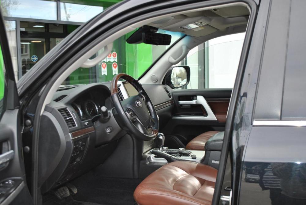 Toyota Land Cruiser 200 Series Рестайлинг 2 Москва  - изображение 9