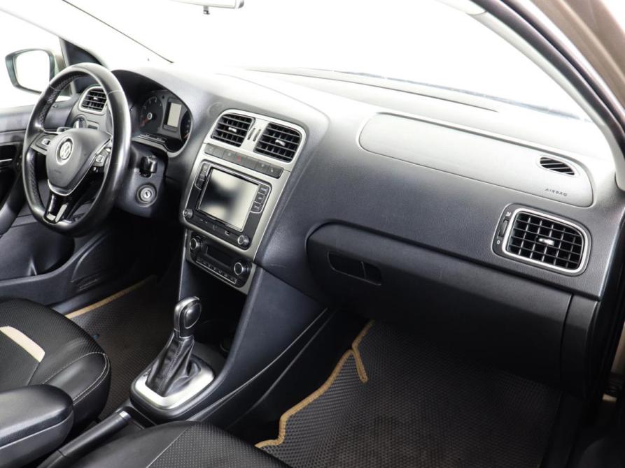 Volkswagen Polo V Рестайлинг Химки  - изображение 11