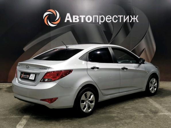 Hyundai Solaris I Рестайлинг с пробегом 2015 года, цена 795 000 рублей, 335187 км, седан, Автокод Объявления