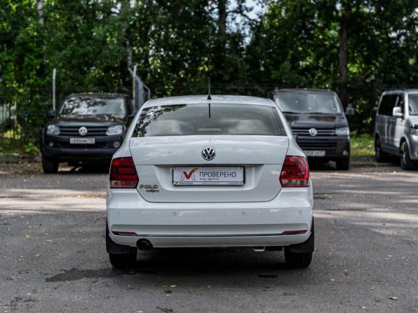 Volkswagen Polo V с пробегом 2015 года, цена 910 000 рублей, 121058 км, седан, Автокод Объявления