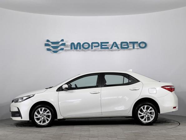 Toyota Corolla XI (E160 E170 E180) Рестайлинг 1 с пробегом 2017 года, цена 1 720 000 рублей, 94702 км, седан, Автокод Объявления