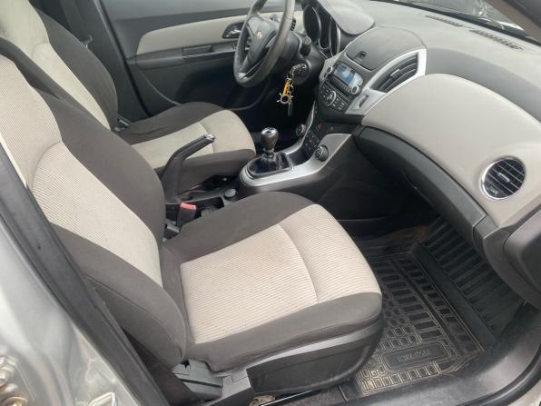 Chevrolet Cruze I Рестайлинг с пробегом 2013 года, цена 630 000 рублей, 156745 км, хэтчбек, Автокод Объявления