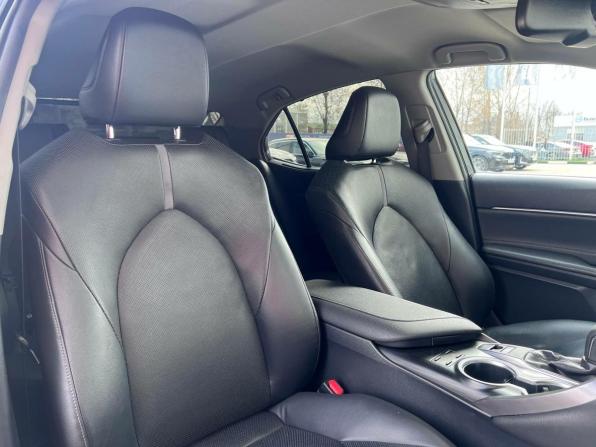 Toyota Camry VIII (XV70) Рестайлинг с пробегом 2021 года, цена 3 190 000 рублей, 165995 км, седан, Автокод Объявления
