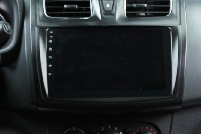 Renault Sandero II с пробегом 2014 года, цена 909 000 рублей, 172000 км, хэтчбек, Автокод Объявления
