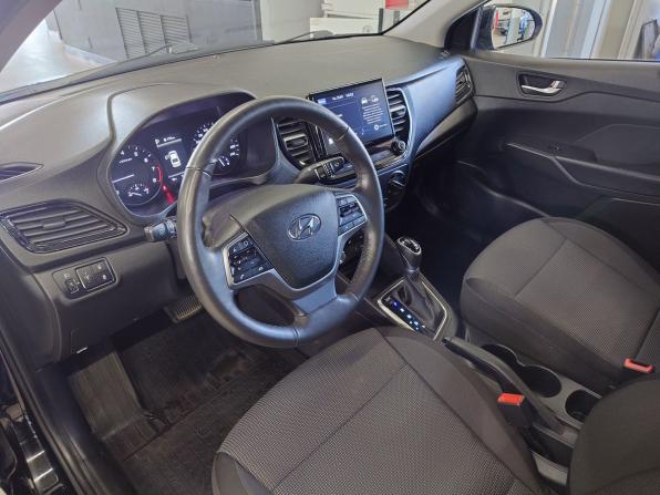Hyundai Solaris II Рестайлинг с пробегом 2022 года, цена 1 570 000 рублей, 71247 км, седан, Автокод Объявления