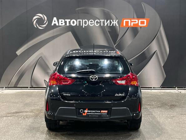 Toyota Auris II с пробегом 2014 года, цена 1 170 000 рублей, 137200 км, хэтчбек, Автокод Объявления
