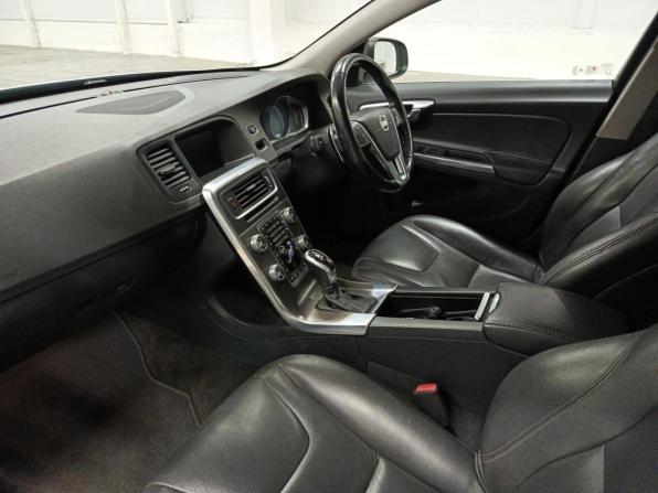 Volvo V60 I Рестайлинг с пробегом 2014 года, цена 1 329 000 рублей, 149771 км, универсал, Автокод Объявления