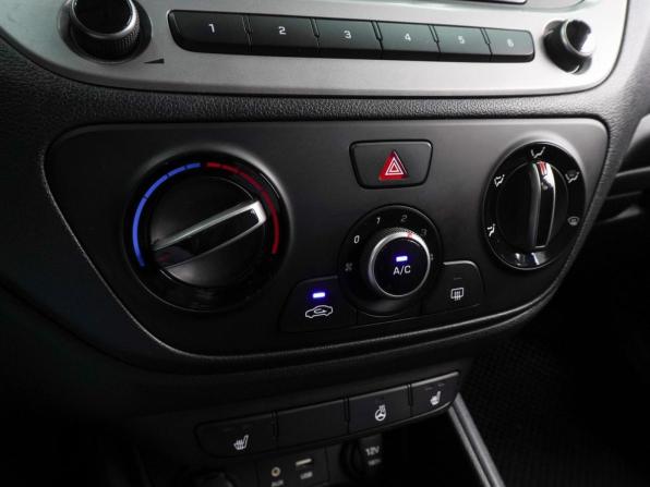 Hyundai Solaris II с пробегом 2018 года, цена 1 449 000 рублей, 85368 км, седан, Автокод Объявления