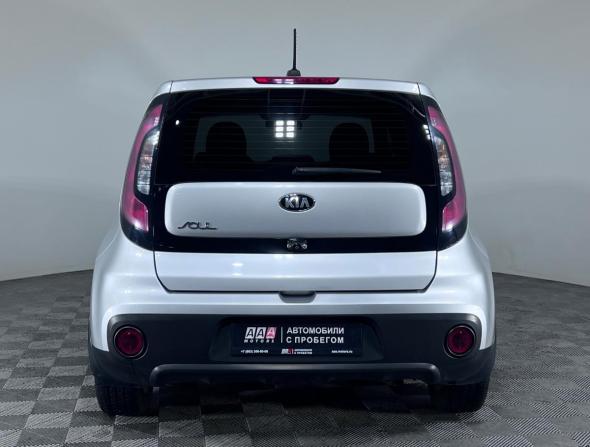 Kia Soul II Рестайлинг с пробегом 2018 года, цена 1 597 000 рублей, 86972 км, хэтчбек, Автокод Объявления