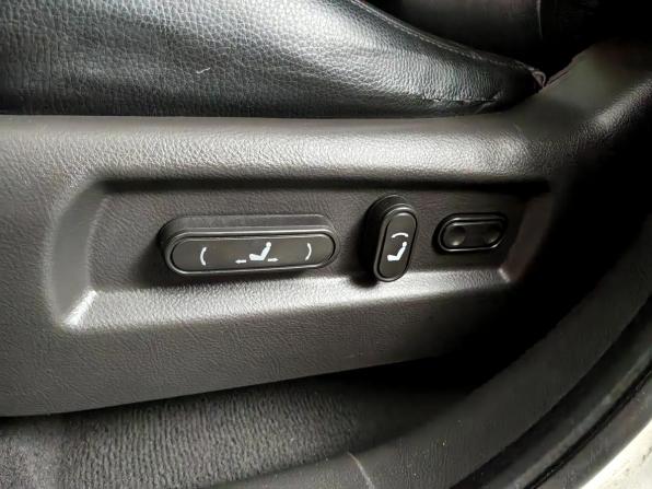 Hyundai Santa Fe II Рестайлинг с пробегом 2011 года, цена 1 299 000 рублей, 231770 км, внедорожник, Автокод Объявления