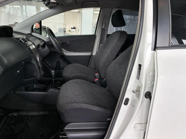 Toyota Vitz II (XP90) с пробегом 2009 года, цена 645 000 рублей, 173000 км, хэтчбек, Автокод Объявления