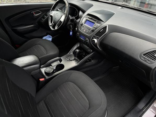 Hyundai ix35 I Рестайлинг с пробегом 2015 года, цена 970 000 рублей, 199000 км, внедорожник, Автокод Объявления