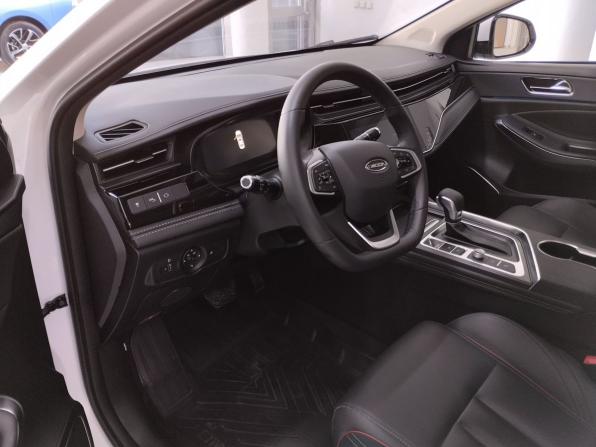 Omoda S5 с пробегом 2023 года, цена 1 540 000 рублей, 12338 км, седан, Автокод Объявления