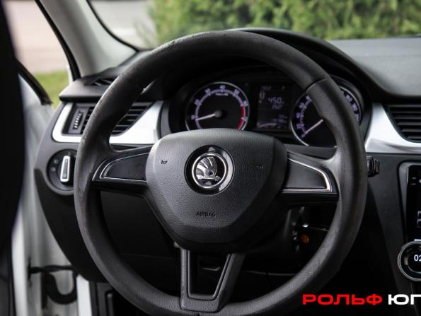 Skoda Rapid I Рестайлинг с пробегом 2018 года, цена 993 000 рублей, 179796 км, лифтбек, Автокод Объявления