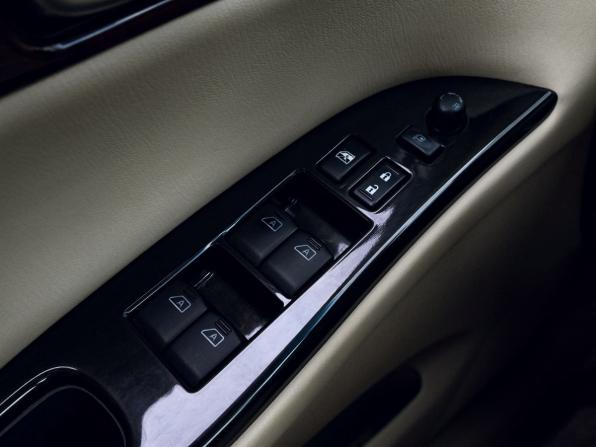 Infiniti QX50 I Рестайлинг с пробегом 2017 года, цена 1 915 000 рублей, 217992 км, внедорожник, Автокод Объявления