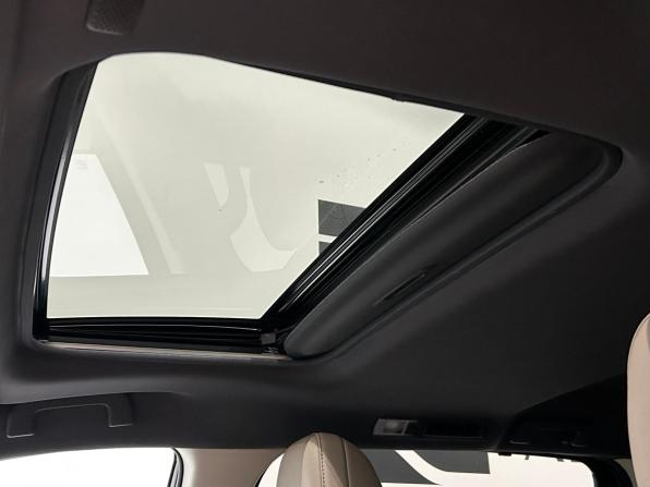Toyota Sienna IV с пробегом 2021 года, цена 4 999 000 рублей, 76257 км, минивэн, Автокод Объявления