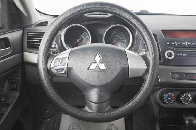Mitsubishi Lancer X Рестайлинг с пробегом 2012 года, цена 989 000 рублей, 186168 км, седан, Автокод Объявления