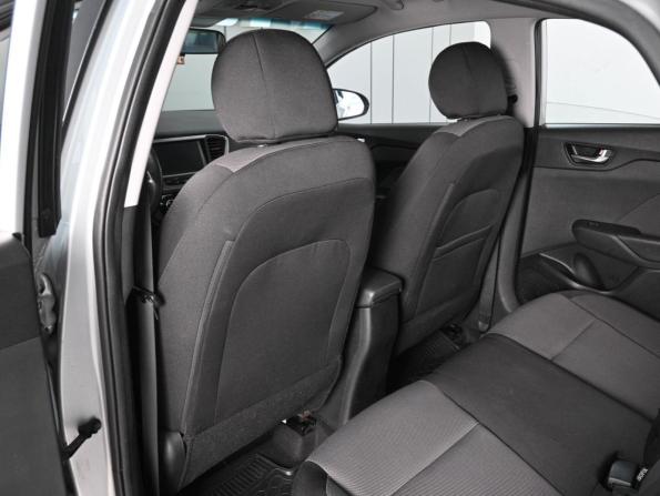 Hyundai Solaris II с пробегом 2017 года, цена 1 272 000 рублей, 155879 км, седан, Автокод Объявления