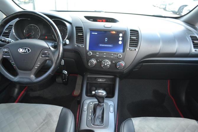 Kia Cerato III с пробегом 2015 года, цена 1 400 000 рублей, 101000 км, седан, Автокод Объявления
