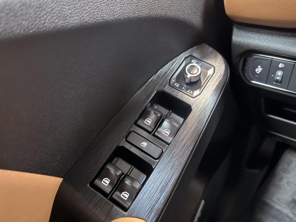 Haval Jolion I с пробегом 2023 года, цена 2 063 000 рублей, 40272 км, внедорожник, Автокод Объявления