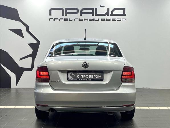 Volkswagen Polo V Рестайлинг с пробегом 2015 года, цена 979 900 рублей, 145000 км, седан, Автокод Объявления