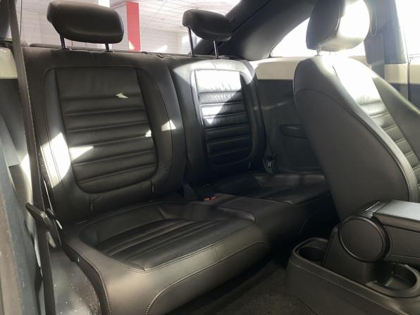 Volkswagen Beetle II (A5) с пробегом 2013 года, цена 1 299 900 рублей, 117000 км, хэтчбек, Автокод Объявления