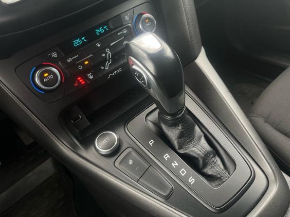 Ford Focus III Рестайлинг с пробегом 2017 года, цена 890 000 рублей, 158000 км, хэтчбек, Автокод Объявления
