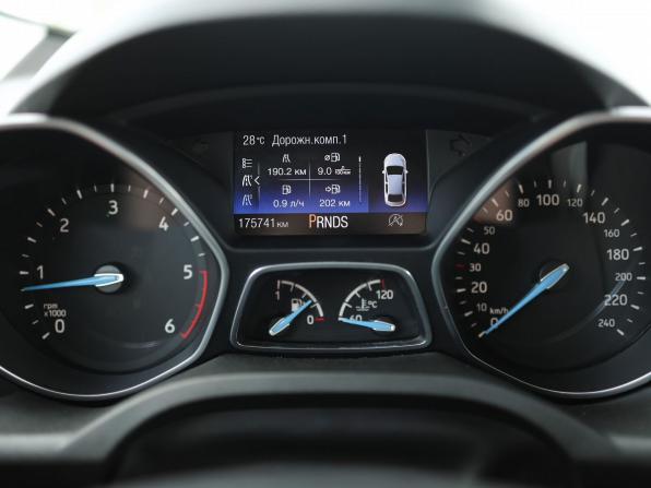 Ford C-MAX II Рестайлинг с пробегом 2017 года, цена 1 209 000 рублей, 175000 км, компактвэн, Автокод Объявления