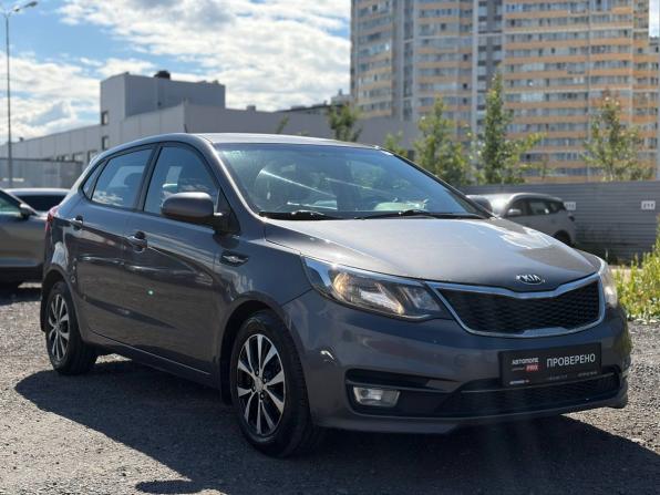 Kia Rio III Рестайлинг с пробегом 2016 года, цена 945 000 рублей, 141200 км, хэтчбек, Автокод Объявления