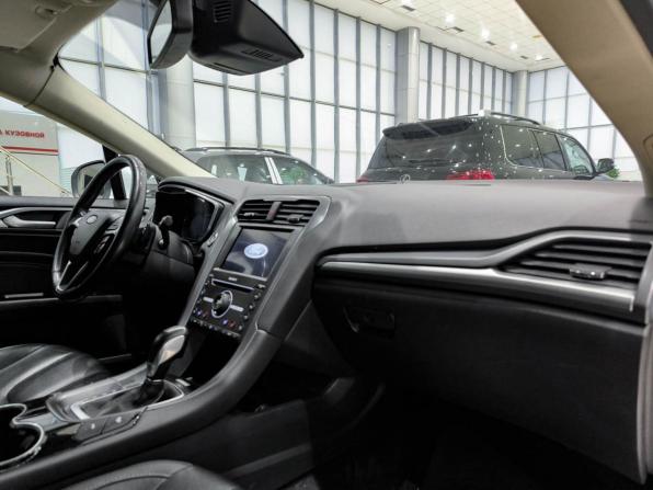 Ford Mondeo V с пробегом 2017 года, цена 1 950 000 рублей, 95101 км, седан, Автокод Объявления
