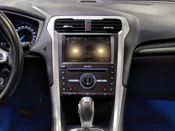 Ford Mondeo V с пробегом 2015 года, цена 897 000 рублей, 275979 км, седан, Автокод Объявления