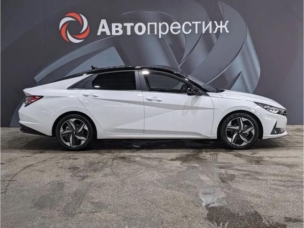 Hyundai Elantra VII (CN7) с пробегом 2023 года, цена 1 945 000 рублей, 25183 км, седан, Автокод Объявления