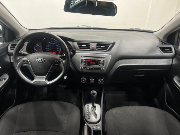Kia Rio III Рестайлинг с пробегом 2017 года, цена 835 000 рублей, 243700 км, седан, Автокод Объявления