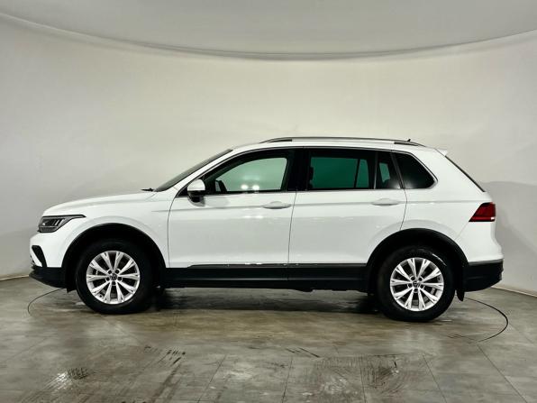 Volkswagen Tiguan II Рестайлинг с пробегом 2021 года, цена 2 550 000 рублей, 109125 км, внедорожник, Автокод Объявления