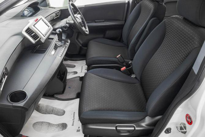 Honda Freed I Рестайлинг с пробегом 2012 года, цена 999 000 рублей, 162000 км, компактвэн, Автокод Объявления