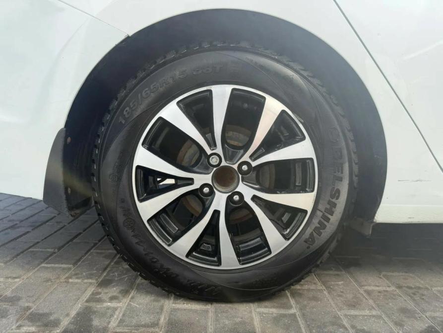 Hyundai Solaris II Ростов-на-Дону  - изображение 9
