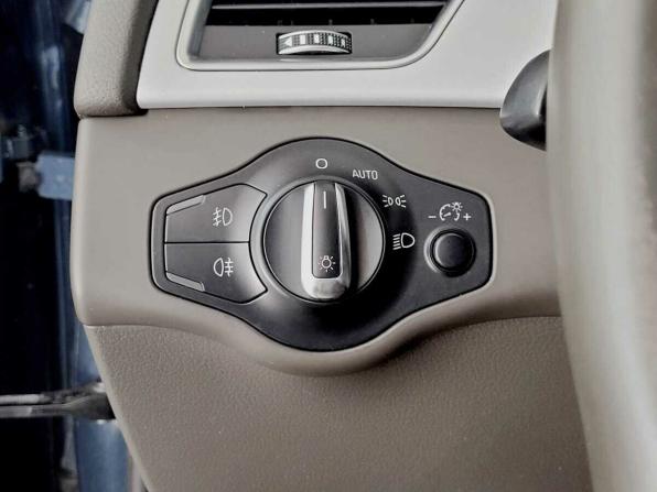 Audi A4 IV (B8) Рестайлинг с пробегом 2015 года, цена 1 190 000 рублей, 219726 км, седан, Автокод Объявления