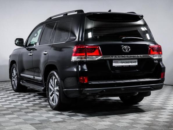 Toyota Land Cruiser 200 Series Рестайлинг 2 с пробегом 2017 года, цена 8 300 000 рублей, 83807 км, внедорожник, Автокод Объявления