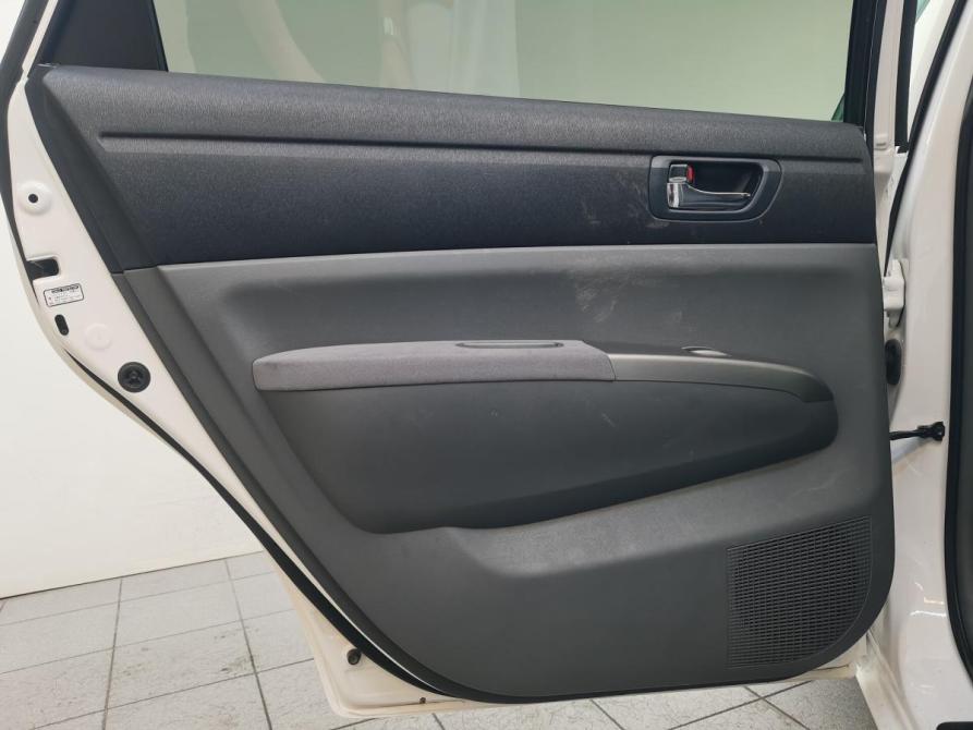 Toyota Prius II Рестайлинг (XW20) Барнаул  - изображение 30